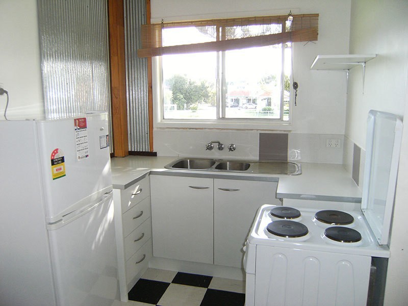 4/8 Robert Street, Labrador QLD 4215