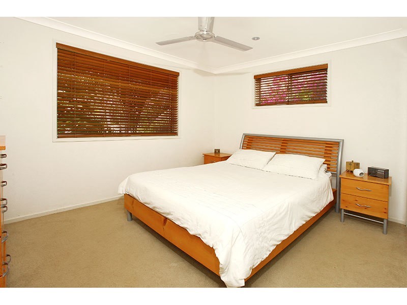 8 St Petersburg Place, Nerang QLD 4211