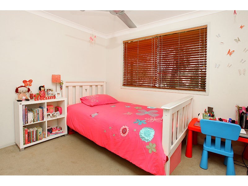 8 St Petersburg Place, Nerang QLD 4211