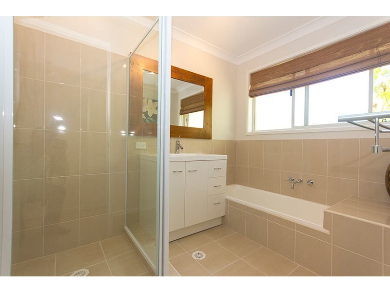 5 Riverlea Waters Drive, Nerang QLD 4211