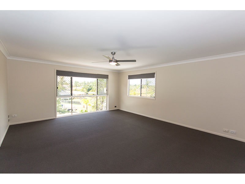 4 Greaves Court, Carrara QLD 4211