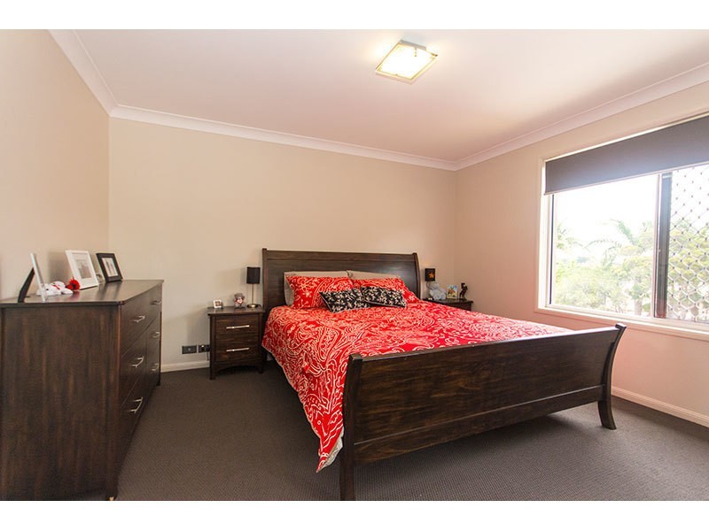 4 Greaves Court, Carrara QLD 4211