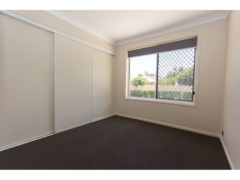4 Greaves Court, Carrara QLD 4211