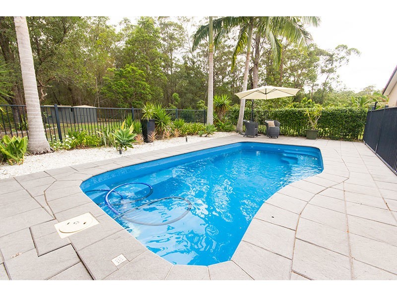 14 Lords Avenue, Mount Nathan QLD 4211