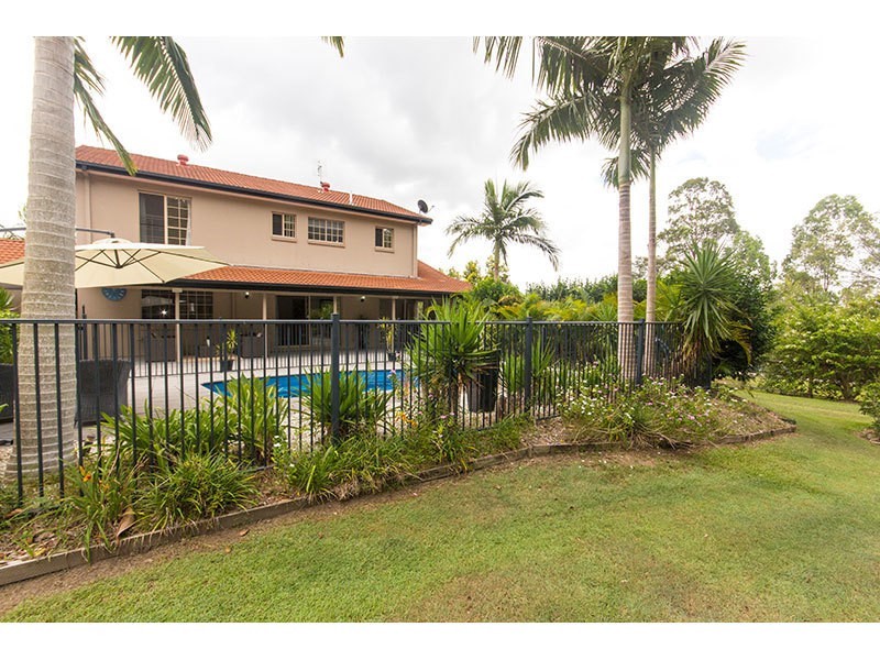 14 Lords Avenue, Mount Nathan QLD 4211