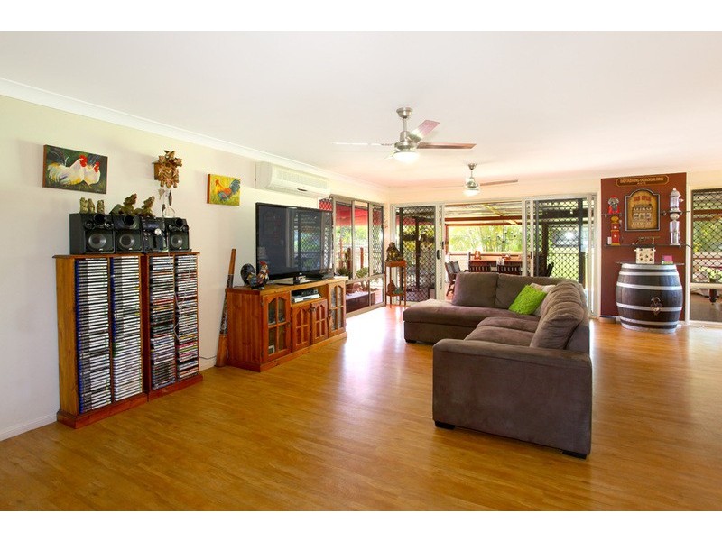 18 Pasture Place, Mount Nathan QLD 4211