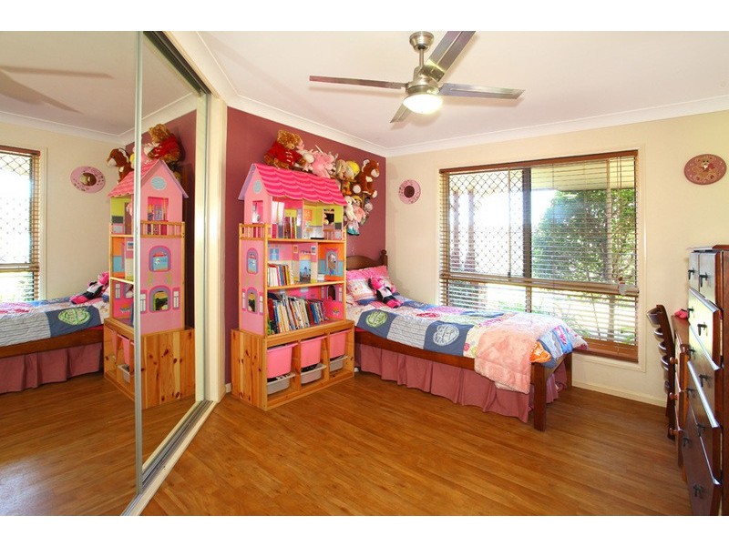 18 Pasture Place, Mount Nathan QLD 4211