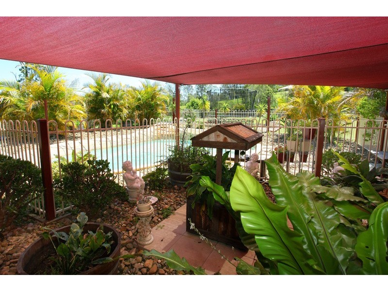 18 Pasture Place, Mount Nathan QLD 4211