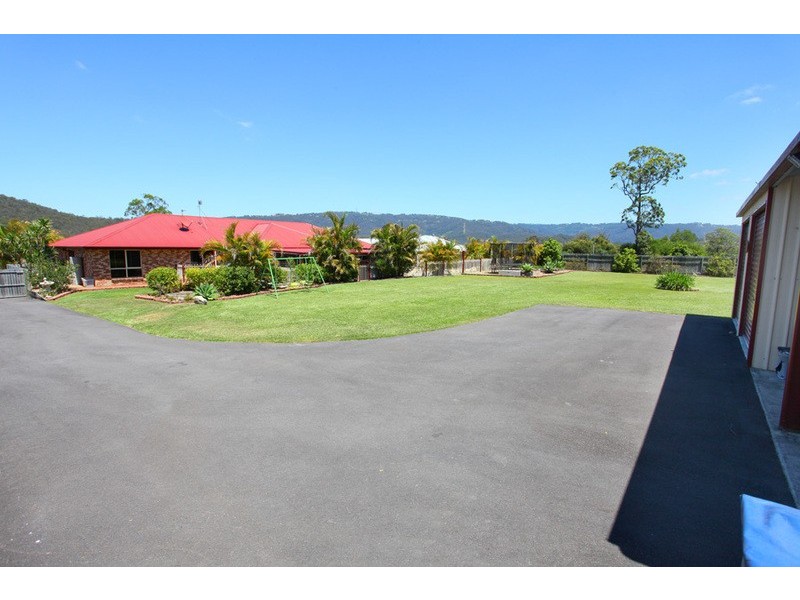 18 Pasture Place, Mount Nathan QLD 4211
