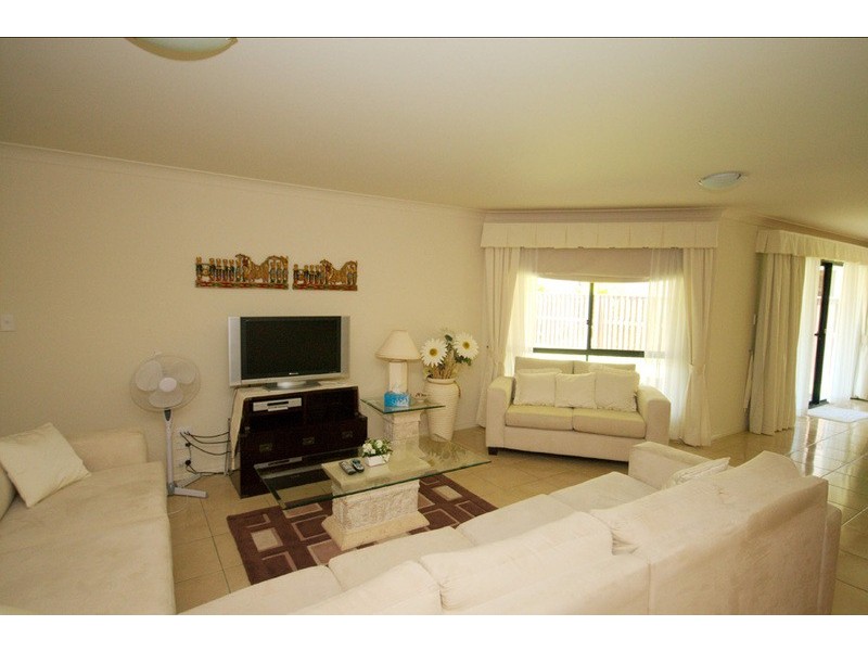 3 Fairy Wren Terrace, Gilston QLD 4211