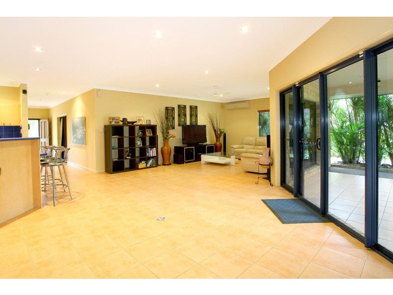 7 Burley Griffin Drive, Maudsland QLD 4210