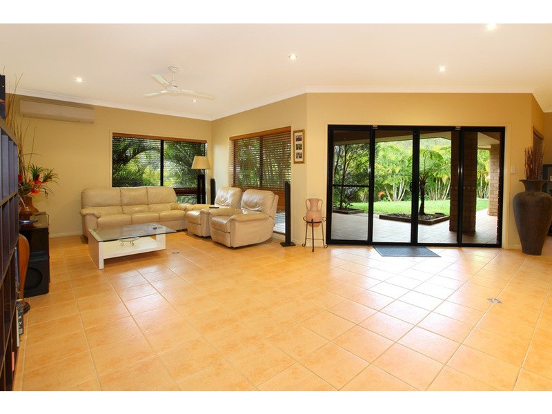 7 Burley Griffin Drive, Maudsland QLD 4210