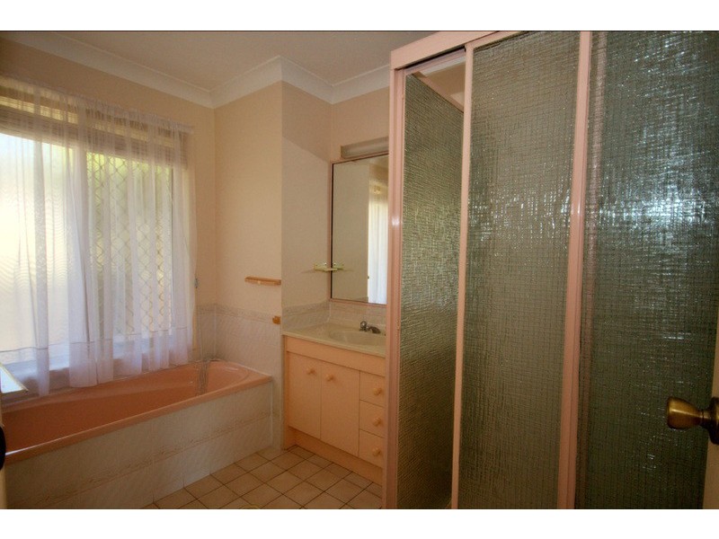 92 Chisholm Road, Carrara QLD 4211