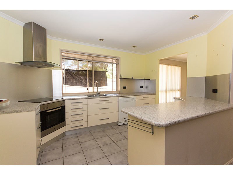 4 Brook Court, Nerang QLD 4211