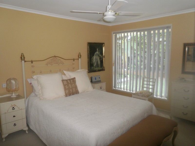 4 Brook Court, Nerang QLD 4211