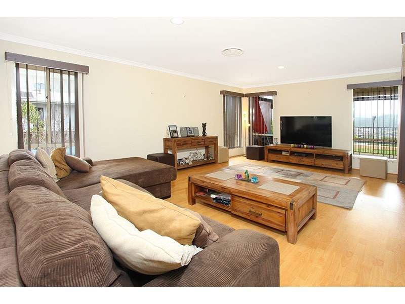 22 Salvado Drive, Pacific Pines QLD 4211