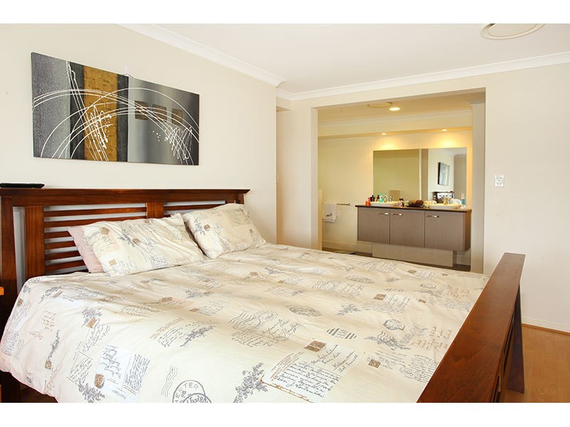 22 Salvado Drive, Pacific Pines QLD 4211