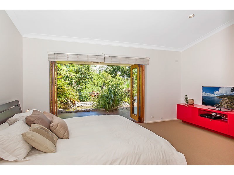 51 Nerang River Drive, Nerang QLD 4211