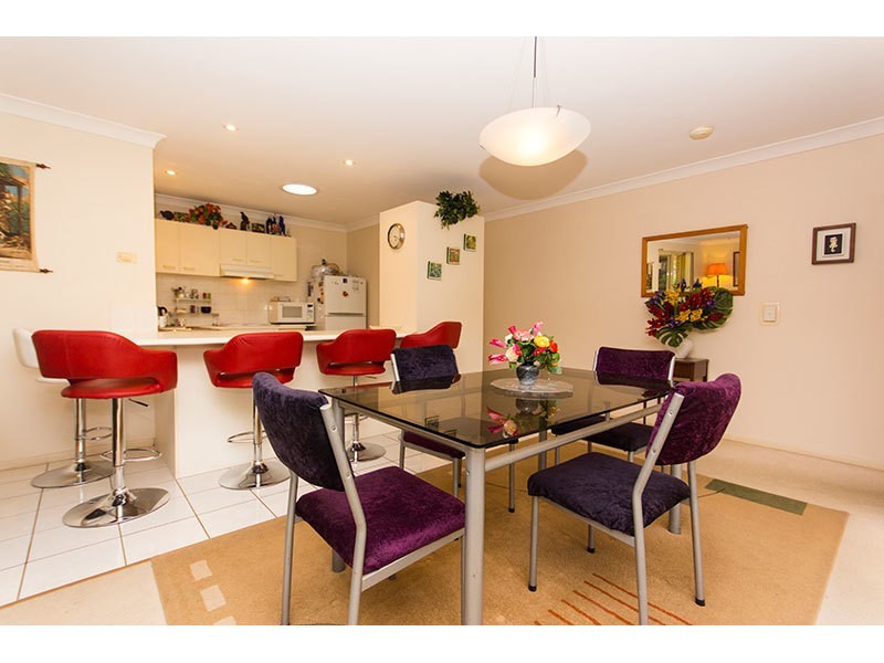 8 Glengarry Close, Highland Park QLD 4211