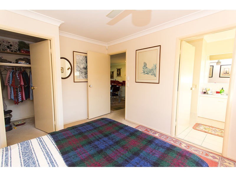 8 Glengarry Close, Highland Park QLD 4211