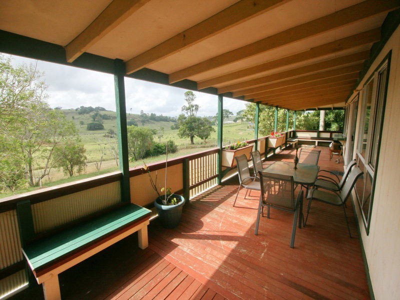 1879 Beechmont Road, Beechmont QLD 4211