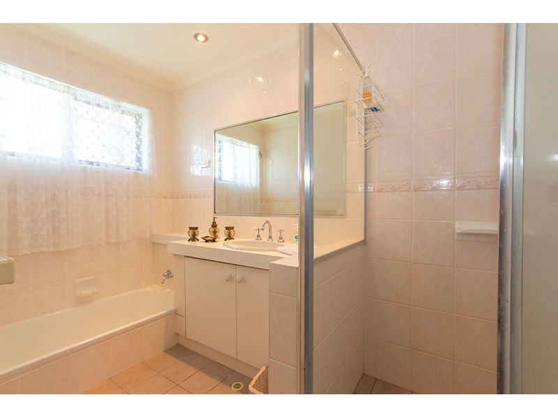 26 Plateau Crescent, Carrara QLD 4211