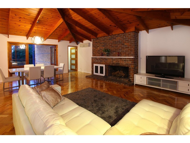 17 Wandin Street, Nerang QLD 4211