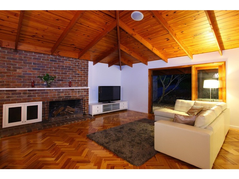 17 Wandin Street, Nerang QLD 4211