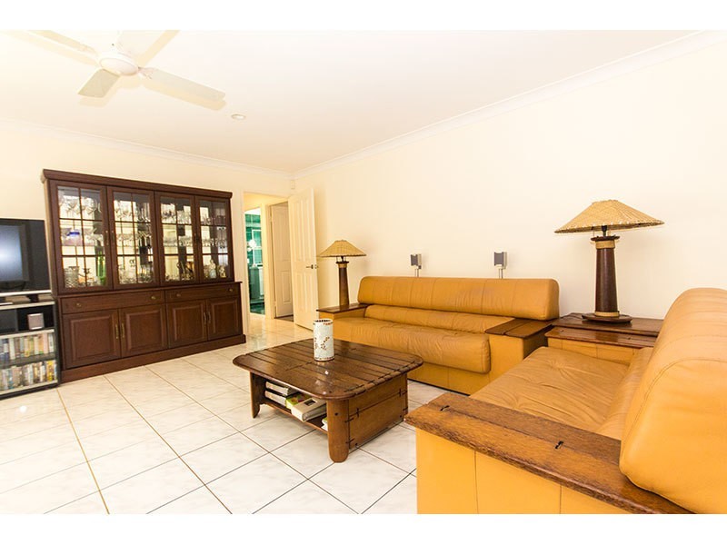 8 Greenwood Court, Helensvale QLD 4212