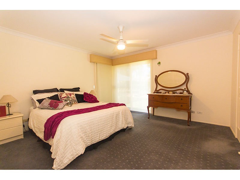 8 Greenwood Court, Helensvale QLD 4212