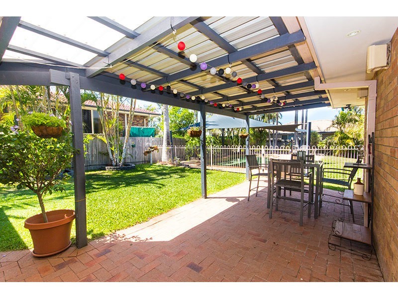 8 Greenwood Court, Helensvale QLD 4212