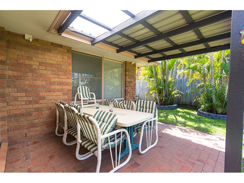 8 Greenwood Court, Helensvale QLD 4212