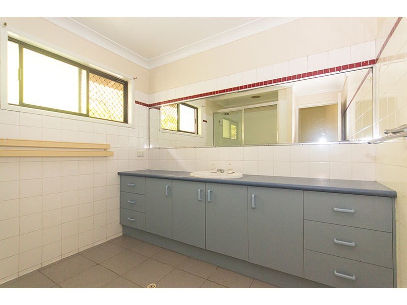 21 Nerang Broadbeach Road, Nerang QLD 4211