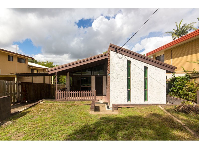 21 Nerang Broadbeach Road, Nerang QLD 4211