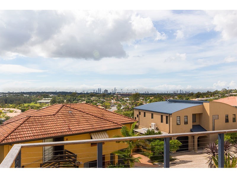 6/11 Tara Terrace, Carrara QLD 4211