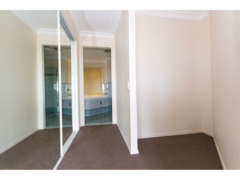 6/11 Tara Terrace, Carrara QLD 4211