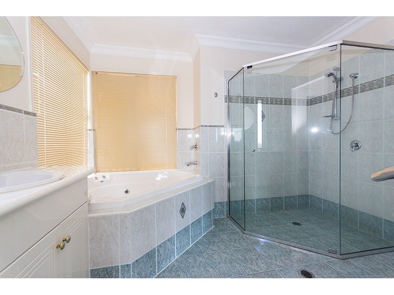 6/11 Tara Terrace, Carrara QLD 4211