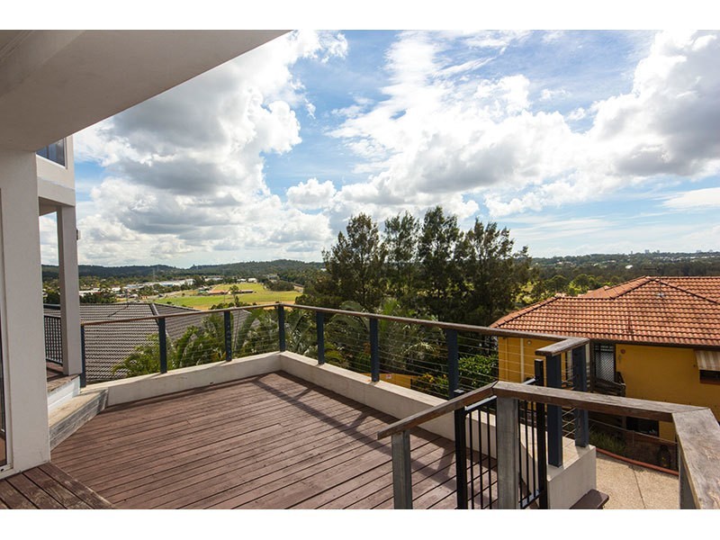 6/11 Tara Terrace, Carrara QLD 4211