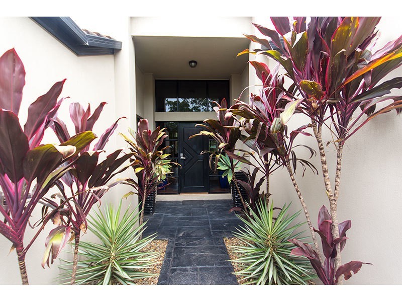 6-8 Eden Park Court, Mount Nathan QLD 4211