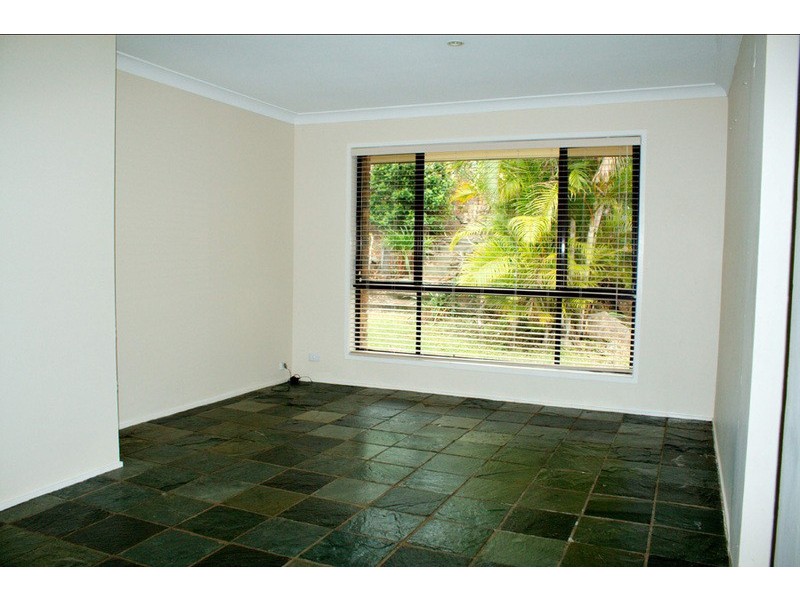 18 Dorrigo Drive, Worongary QLD 4213