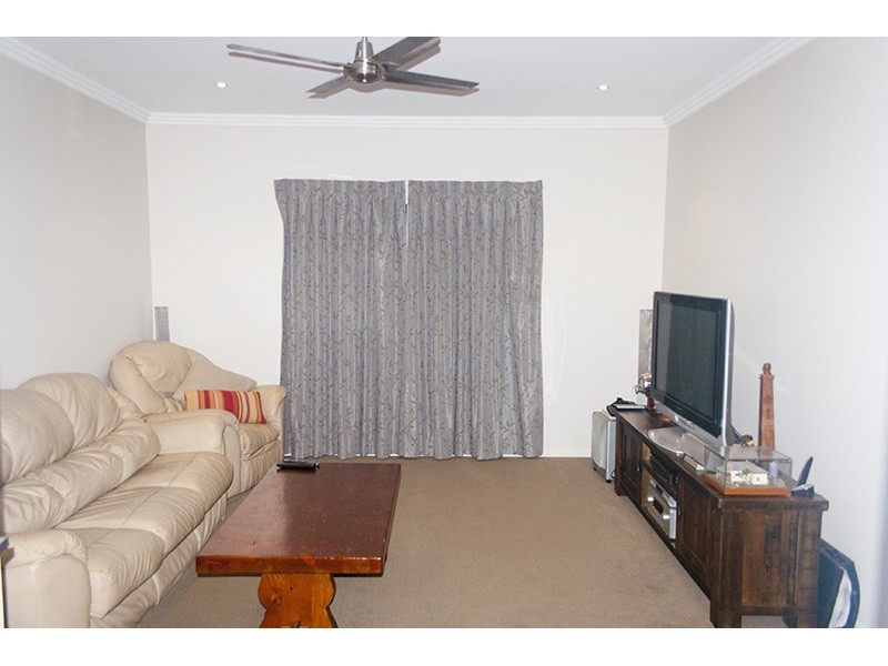 30 Convery Crescent, Highland Park QLD 4211