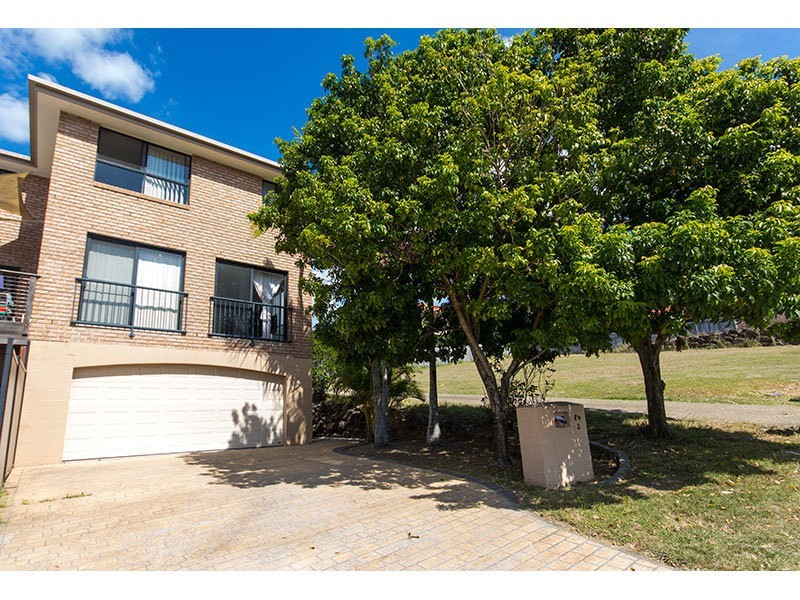 2/86 Kincaid Drive, Highland Park QLD 4211