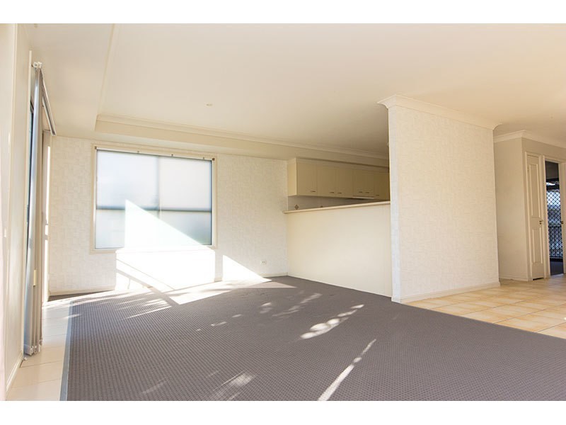 2/86 Kincaid Drive, Highland Park QLD 4211