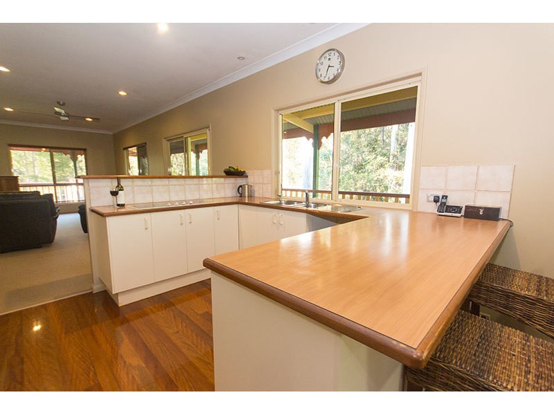 9-11 The Oval Drive, Mount Nathan QLD 4211