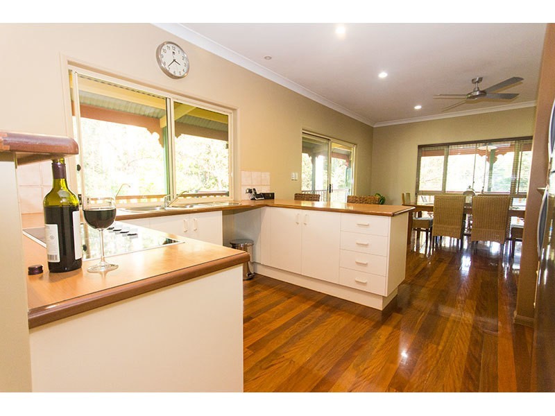 9-11 The Oval Drive, Mount Nathan QLD 4211