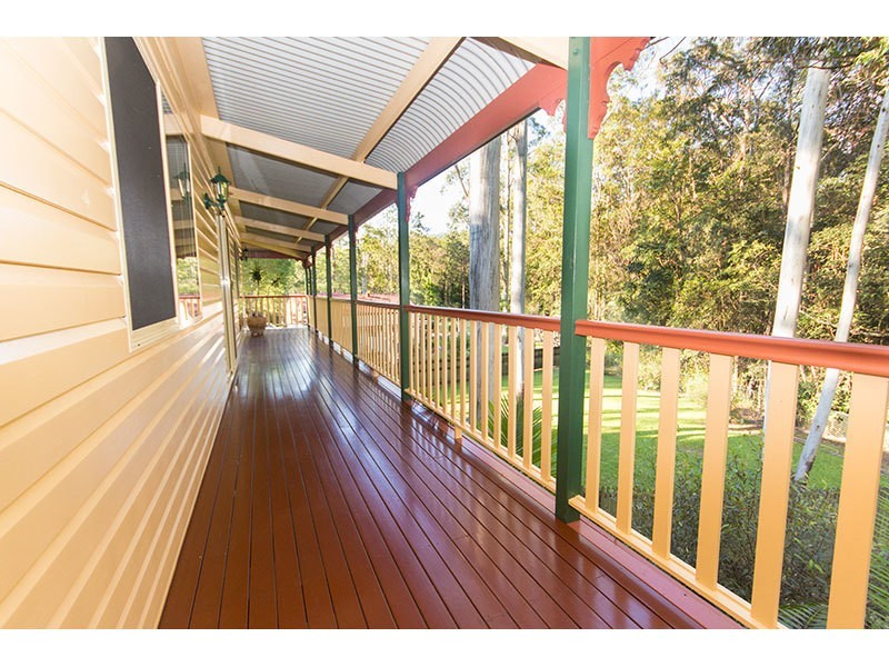 9-11 The Oval Drive, Mount Nathan QLD 4211