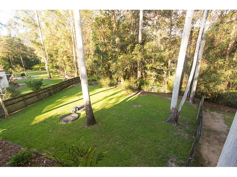 9-11 The Oval Drive, Mount Nathan QLD 4211