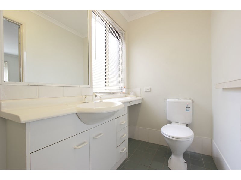 16 Bards Court, Nerang QLD 4211