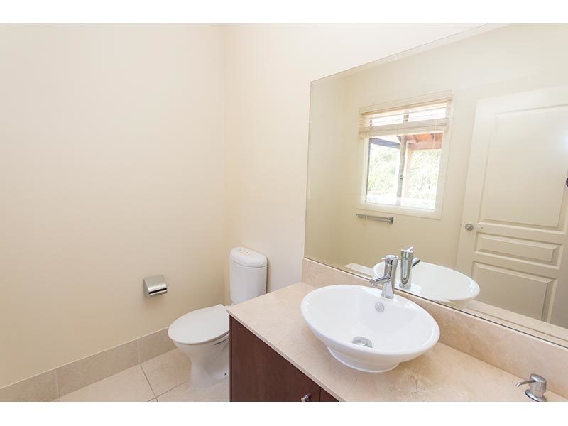 12 Ridgeline Way, Highland Park QLD 4211
