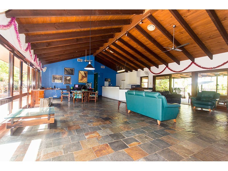 18 Winderadeen Court, Nerang QLD 4211